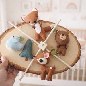 ERDEI BABAFORGÓ, kiságyforgó, kézműves termék Mancsicsi műhelyéből , Baba - mama, Baba játékok, Kiságyforgó, Varrás, MESKA