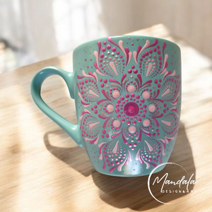 Kézzel festett mandala teásbögre, egyedi porcelán bögre magenta  - otthon & életmód - konyhafelszerelés, tálalás - tálalás - teás- és kávés pohár, készlet - Meska.hu