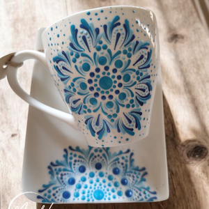 Kézzel festett mandala kávésbögre tálkával, egyedi porcelán bögre kék arany, Otthon & Életmód, Konyhafelszerelés, tálalás, Tálalás, Teás- és kávés pohár, készlet, Festészet, Festett tárgyak, MESKA