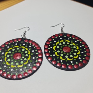 Mandala pontozott fa-akril fülbevaló 5cm hand made egyedi új (II) - ékszer - fülbevaló - lógós kerek fülbevaló - Meska.hu