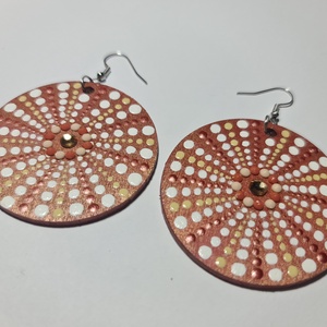 Mandala pontozott fa-akril fülbevaló 5cm hand made egyedi új (IV) - ékszer - fülbevaló - lógós kerek fülbevaló - Meska.hu