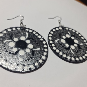 Mandala pontozott fa-akril fülbevaló 5cm hand made egyedi új (VI) - ékszer - fülbevaló - lógós kerek fülbevaló - Meska.hu
