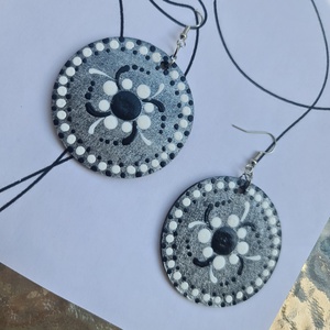 Mandala pontozott fa-akril fülbevaló 5cm hand made egyedi új (VI) - ékszer - fülbevaló - lógós kerek fülbevaló - Meska.hu