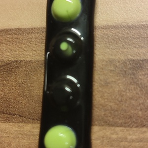 Fekete zöld pöttyös medál - ékszer - nyaklánc - medál - Meska.hu