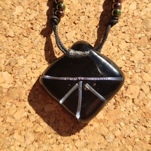  Irizáló  csíkok medál - ékszer - ékszerszett - Meska.hu