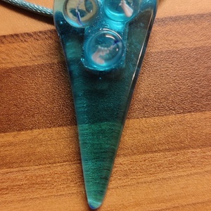 Kék haromszög medál, Ékszer, Nyaklánc, Medál, Ékszerkészítés, Üvegművészet, Üvegolvasztással készült medál,  melyhez olasz  alapüveget és millefiori üvegrudat használtam fel. ..., MESKA