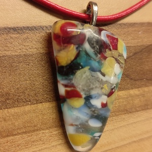 Színes háromszög medál - ékszer - nyaklánc - medál - Meska.hu