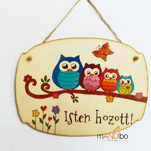 Isten hozott / Édes otthon / Szeret-Lak baglyos pirogravírozott családi névtábla (szívekkel) - otthon & életmód - ház & kert - névtábla - Meska.hu