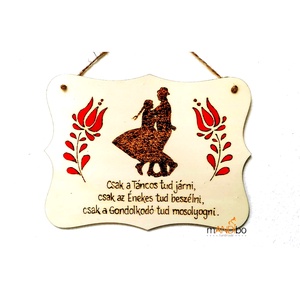 Népies magyaros mintás, néptáncos pirogravírozott kép  - Meska.hu