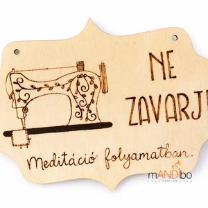 Ne zavarj, meditáció folyamatban - pirogravírozott vicces képecske, Otthon & Életmód, Dekoráció, Kép & Falikép, Táblakép, Famegmunkálás, Gravírozás, pirográfia, MESKA