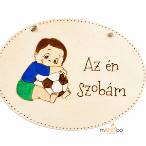 Focilabdás fiús gyerekszoba ajtajára készült pirogravírozott kép , Baba - mama, Babaszoba dekoráció, Babaszoba kép, Gravírozás, pirográfia, MESKA
