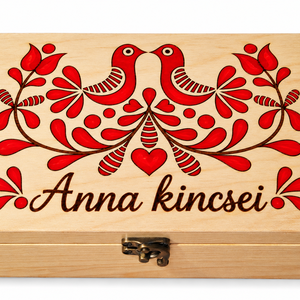 Magyaros mintával díszített, kézzel pirogravírozott fadoboz - mANDIbohandmade - baba - mama - keresztelő kellékek - keresztelőajándékok - Meska.hu