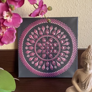 Antracitszürke-rózsaszín pontozott mandala - Meska.hu