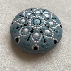 Türkiz-fekete-fehér pontozott mandalakő - otthon & életmód - dekoráció - spiritualitás - mandala - Meska.hu