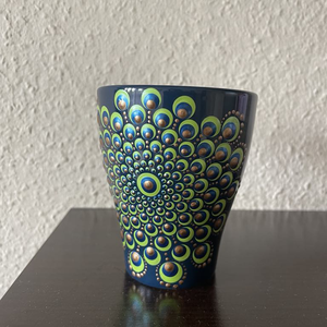 Sötétkék pontozott páva mandala mintás bögre - otthon & életmód - konyhafelszerelés, tálalás - tálalás - teás- és kávés pohár, készlet - Meska.hu