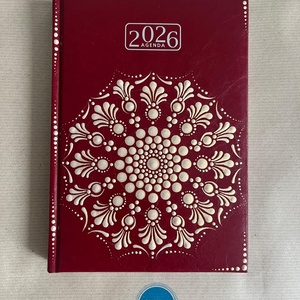 Mandalás határidőnapló - bordó - Meska.hu