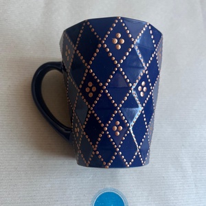 Sötétkék pontozott mintás bögre - otthon & életmód - konyhafelszerelés, tálalás - tálalás - teás- és kávés pohár, készlet - Meska.hu