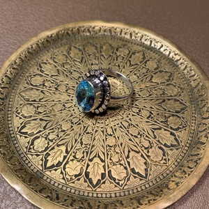 925 ezüst gyűrű kék topáz kővel 8,5-ös  nagy méret (18,5 mm átmérő) indiai ezüst gyűrű - ékszer - gyűrű - statement gyűrű - Meska.hu
