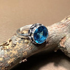 925 ezüst gyűrű kék topáz kővel 9-es  nagy méret (19 mm átmérő) indiai ezüst gyűrű - ékszer - gyűrű - statement gyűrű - Meska.hu