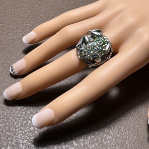 Modern nagy kristály gyűrű, béka statement gyűrű, csillogó alkalmi kristály ékszer: 55 mm körméret - Meska.hu