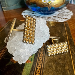 Régi  Aranyozott mandzsetták, egyedi retro fém mandzsettagomb a '60-as '70-es évekből, elegáns ajándéktárgy férfinak!  - ékszer - mandzsettagomb és nyakkendőtű - Meska.hu