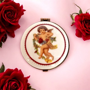 Porcelán dobozka, ékszeresdoboz, porcelán ékszeres doboz, dobozka, ládika, virágos láda, kis szelence, gyűrű tartó láda, Ékszer, Ékszertartó, Ékszerdoboz, Festett tárgyak, MESKA