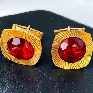 Régi  Aranyozott mandzsetták, egyedi retro fém mandzsettagomb a '60-as '70-es évekből, elegáns ajándéktárgy férfinak!  - Meska.hu
