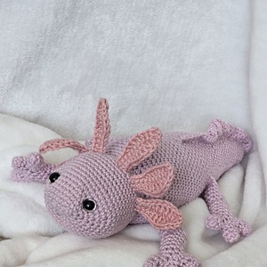 Horgolt kis axolotl - játék & sport - plüssállat & játékfigura - más figura - Meska.hu