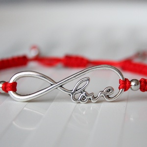 Makramé karkötő - Végtelen Love piros - ékszer - karkötő - fonott karkötő - Meska.hu