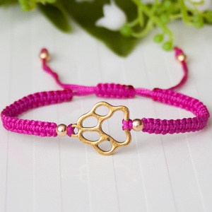 Fonott makramé karkötő - Fuchsia/arany mancs tappancs - ékszer - karkötő - fonott karkötő - Meska.hu