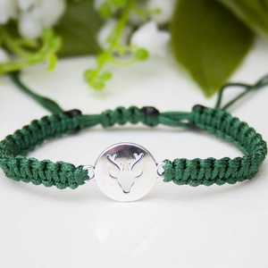 Fonott makramé karkötő - Szarvasos sötétzöld, Ékszer, Karkötő, Fonott karkötő, Csomózás, MESKA