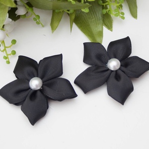 Virág formájú hajcsat - Fekete - ruha & divat - hajdísz & hajcsat - hajcsat & hajtű - Meska.hu