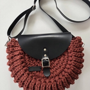 Horgolt oreo táska, crossbody - táska & tok - kézitáska & válltáska - vállon átvethető táska - Meska.hu