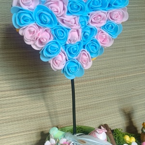 Egy csipetnyi tavasz � Kézzel készült szív alakú tavaszi asztaldísz - ünnepi díszek, dekorációk - húsvéti díszek és dekorációk - húsvéti asztaldíszek - Meska.hu