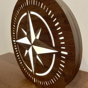 Iránytű  Lézervágott fa lámpa iránytű mintával, fehér LED világítással és fényerőszabályzós kapcsolóval - otthon & életmód - lámpa - hangulatlámpa - Meska.hu