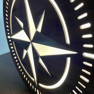 Iránytű  Lézervágott fa lámpa iránytű mintával, fehér LED világítással és fényerőszabályzós kapcsolóval - otthon & életmód - lámpa - hangulatlámpa - Meska.hu