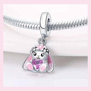 Nyuszis charm - ékszer - karkötő - charm karkötő - Meska.hu