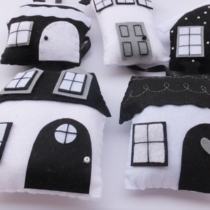 5 darabos téli filcházikó - karácsony - adventi díszek - adventi ajtódísz - Meska.hu