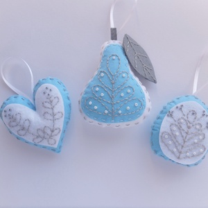 3 darabos karácsonyi filc dísz - AZONNAL VIHETŐ - karácsony - karácsonyi lakásdekoráció - karácsonyi lakásdíszek - Meska.hu