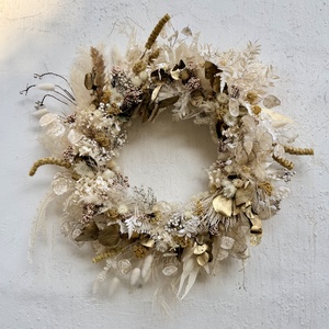 Tavaszi koszorú - ajtódísz, Otthon & Életmód, Dekoráció, Ajtó- és ablak dekoráció, Ajtódísz & Kopogtató, Virágkötés, Preparált, tartósított szárazvirágokból készült szárazvirág koszorú. Használható falidíszként, ajtó..., MESKA