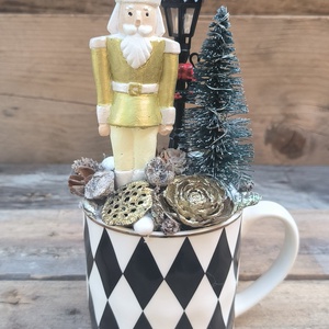 Diótörő bögrés dísz (LED-es) - arany, Karácsony, Adventi díszek, Adventi asztaldísz, , MESKA