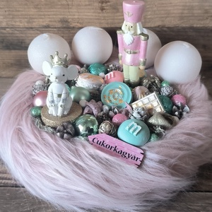 Cukorkagyár adventi koszorú - karácsony - adventi díszek - adventi gyertyadíszek és koszorúdíszek - Meska.hu