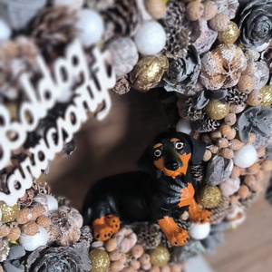 Tacskós téli kopogtató  - otthon & életmód - dekoráció - ajtó- és ablak dekoráció - ajtódísz & kopogtató - Meska.hu