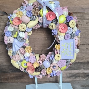 Kalapos lány tavaszi kopogtató - otthon & életmód - dekoráció - ajtó- és ablak dekoráció - ajtódísz & kopogtató - Meska.hu