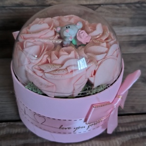 Macis rózsabox, búrával - otthon & életmód - virágdekoráció - virágok - virágbox - Meska.hu