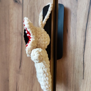 Demagorgon baby - táska & tok - kulcstartó & táskadísz - táskaakasztó - Meska.hu