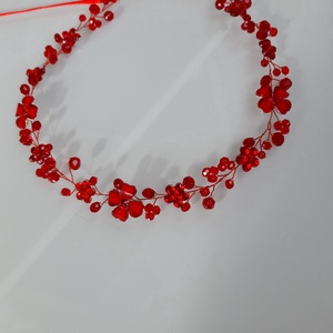 Piros fejdísz  vagy lánc.  - Meska.hu