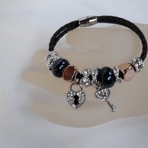  Fekete  , ezüst , arany,   karkötő - ékszer - karkötő - gyöngyös karkötő - Meska.hu