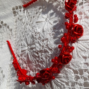 Piros  hajpánt.  - esküvő - hajdísz - hajpánt - Meska.hu