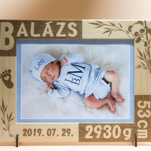 Képkeret.Babaköszöntő, babalátogatóba, keresztelőre egyedi ajándék, névreszóló képkeret rendelhető, Otthon & Életmód, Dekoráció, Kép & Falikép, Képkeret, Gravírozás, pirográfia, MESKA